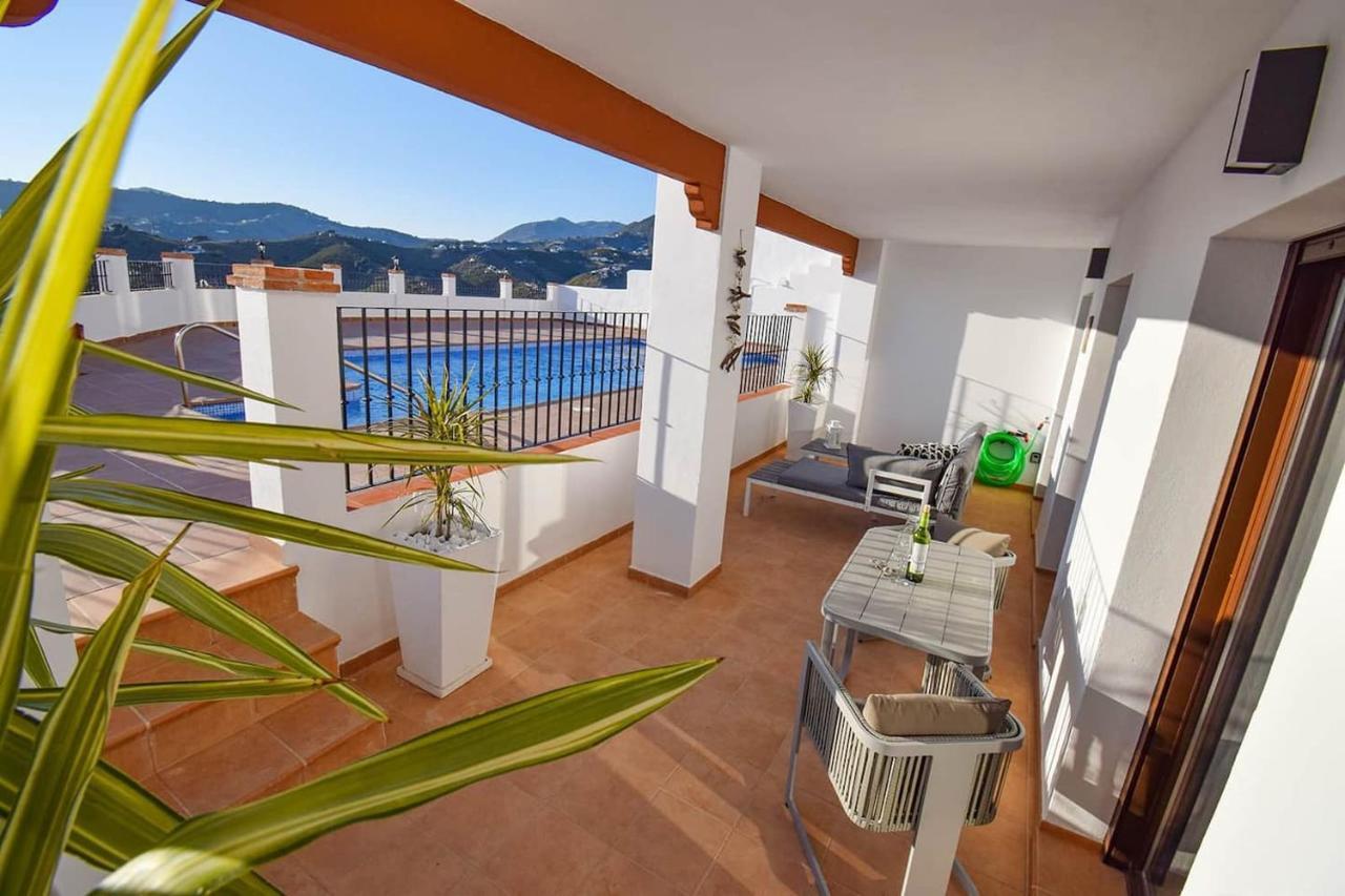 Casita Frigiliana - Stunning New Apartment With Views With Private Parking Space Buitenkant foto