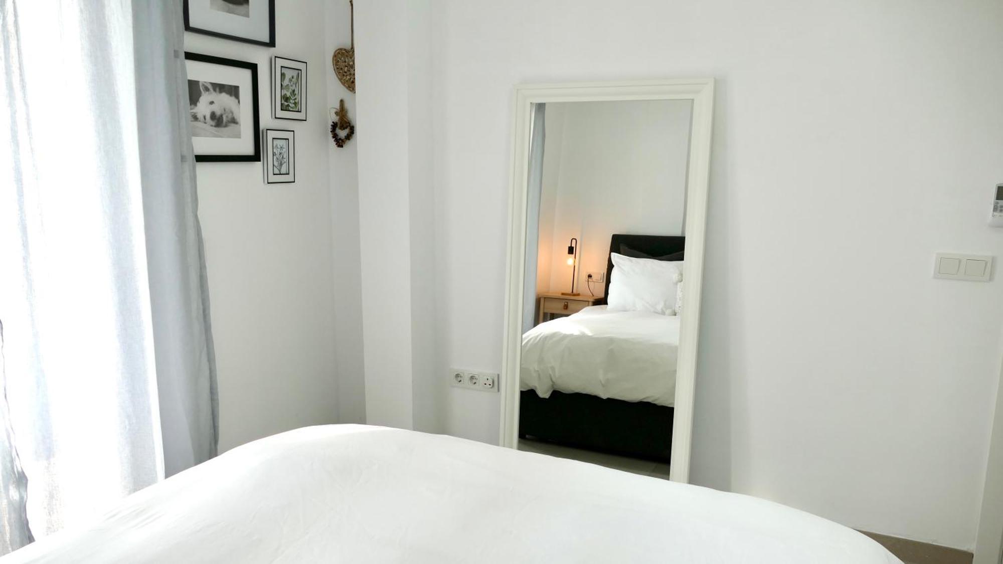 Casita Frigiliana - Stunning New Apartment With Views With Private Parking Space Buitenkant foto